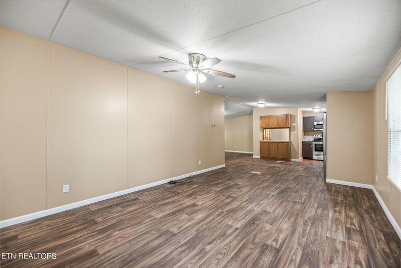 180 Cutters Ln, Clinton, TN 37716