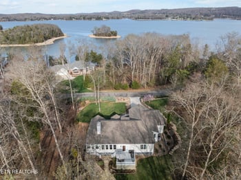 180 E Shore Dr, Rockwood, TN 37854