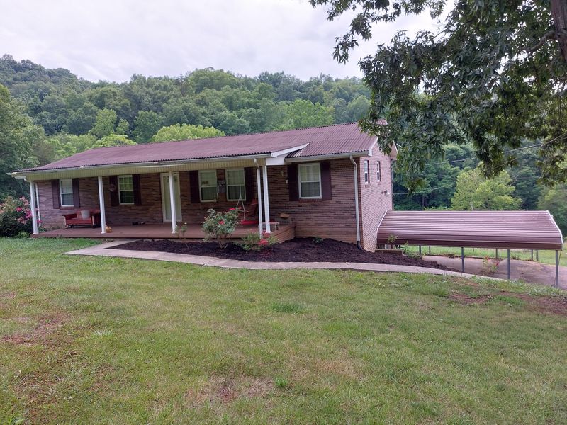 180 Farrow Rd, Rutledge, TN 37861