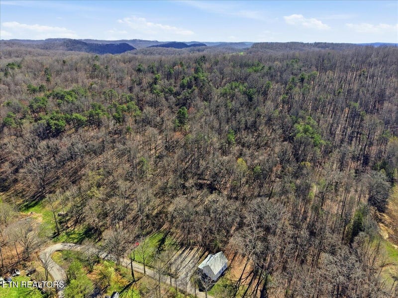180 Hill Rd, Knoxville, TN 37938