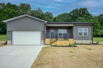 180 Huckleberry Hl, Kingston, TN 37763