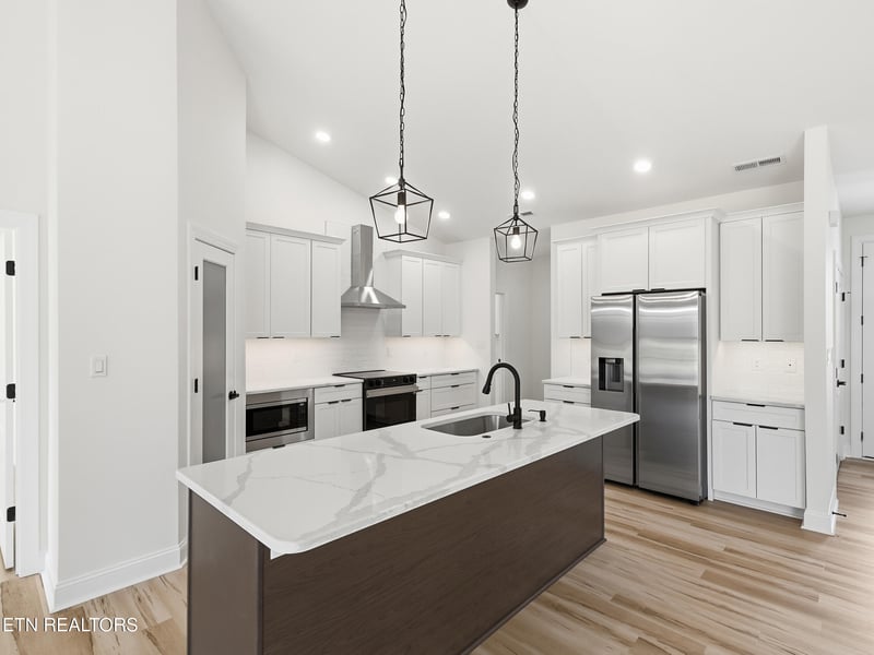 180 Kahite Greens Pl, Vonore, TN 37885