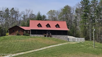 180 Mcjunkin Rd, Tellico Plains, TN 37385
