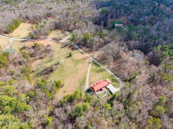 180 Mcjunkin Rd, Tellico Plains, TN 37385