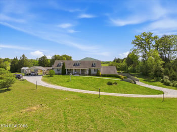 180 Old Sink Church Rd, Tellico Plains, TN 37385
