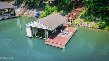 180 Oonoga Way, Loudon, TN 37774
