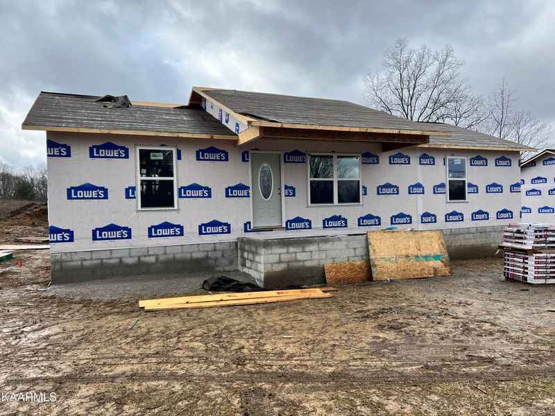 180 Thompson Ln, Crossville, TN 38555