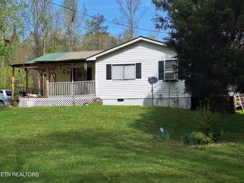180 Walker Rd, Tellico Plains, TN 37385
