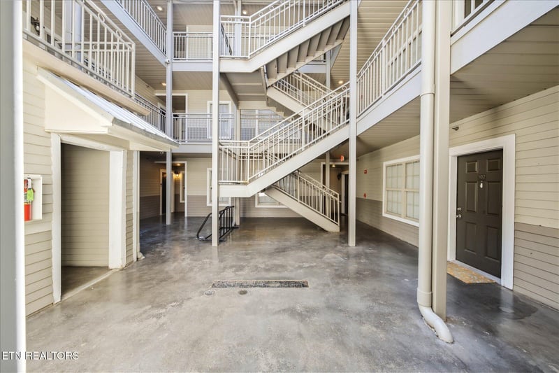 1801 Lake Ave #107, Knoxville, TN 37916