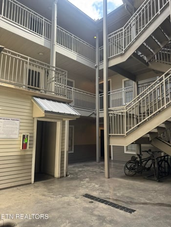 1801 Lake Ave #321, Knoxville, TN 37916