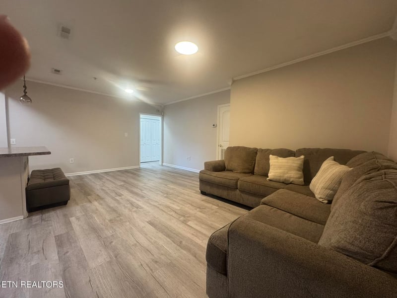 1801 Lake Ave #321, Knoxville, TN 37916