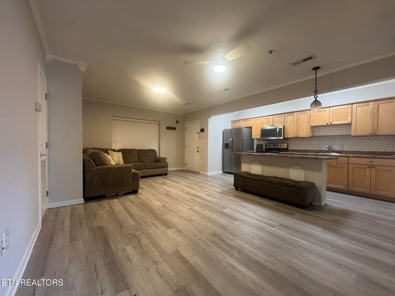 1801 Lake Ave #321, Knoxville, TN 37916