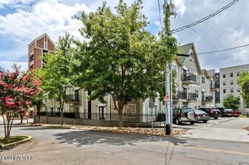 1801 Lake Ave #321, Knoxville, TN 37916