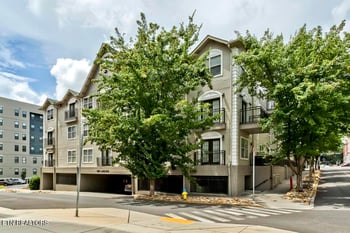 1801 Lake Ave #321, Knoxville, TN 37916