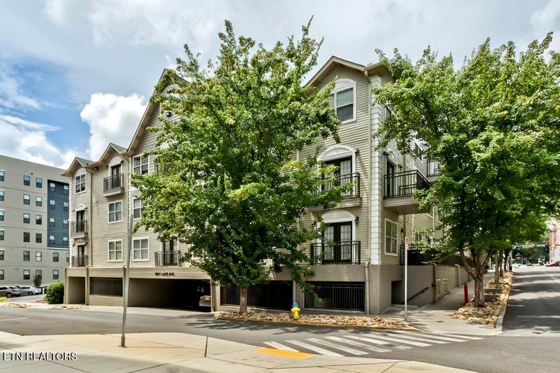 1801 Lake Ave #321, Knoxville, TN 37916
