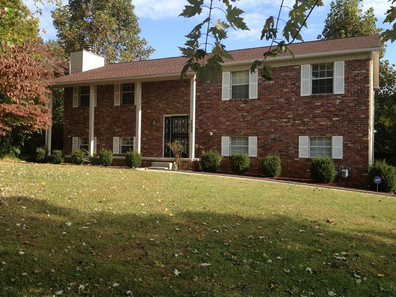 1802 Devonwood Ct, Knoxville, TN 37922