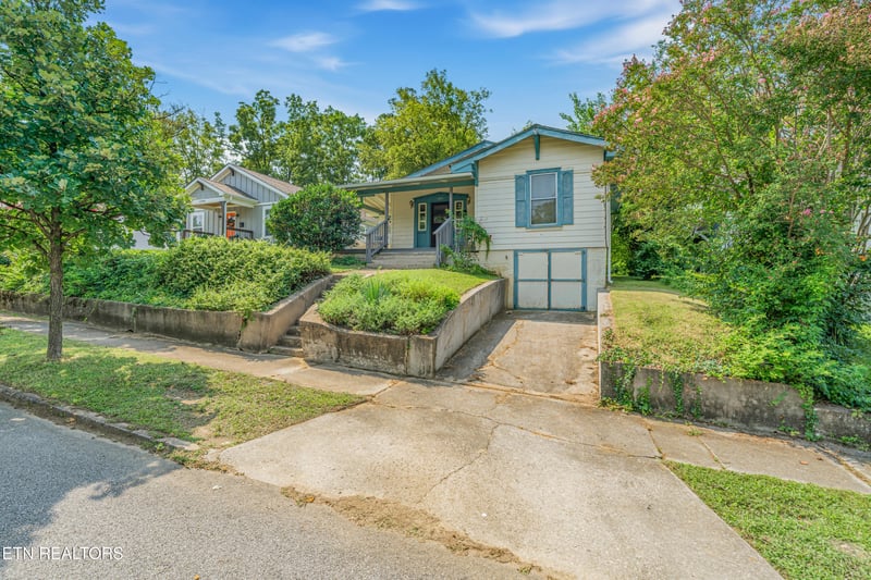 1802 Woodbine Ave, Knoxville, TN 37917