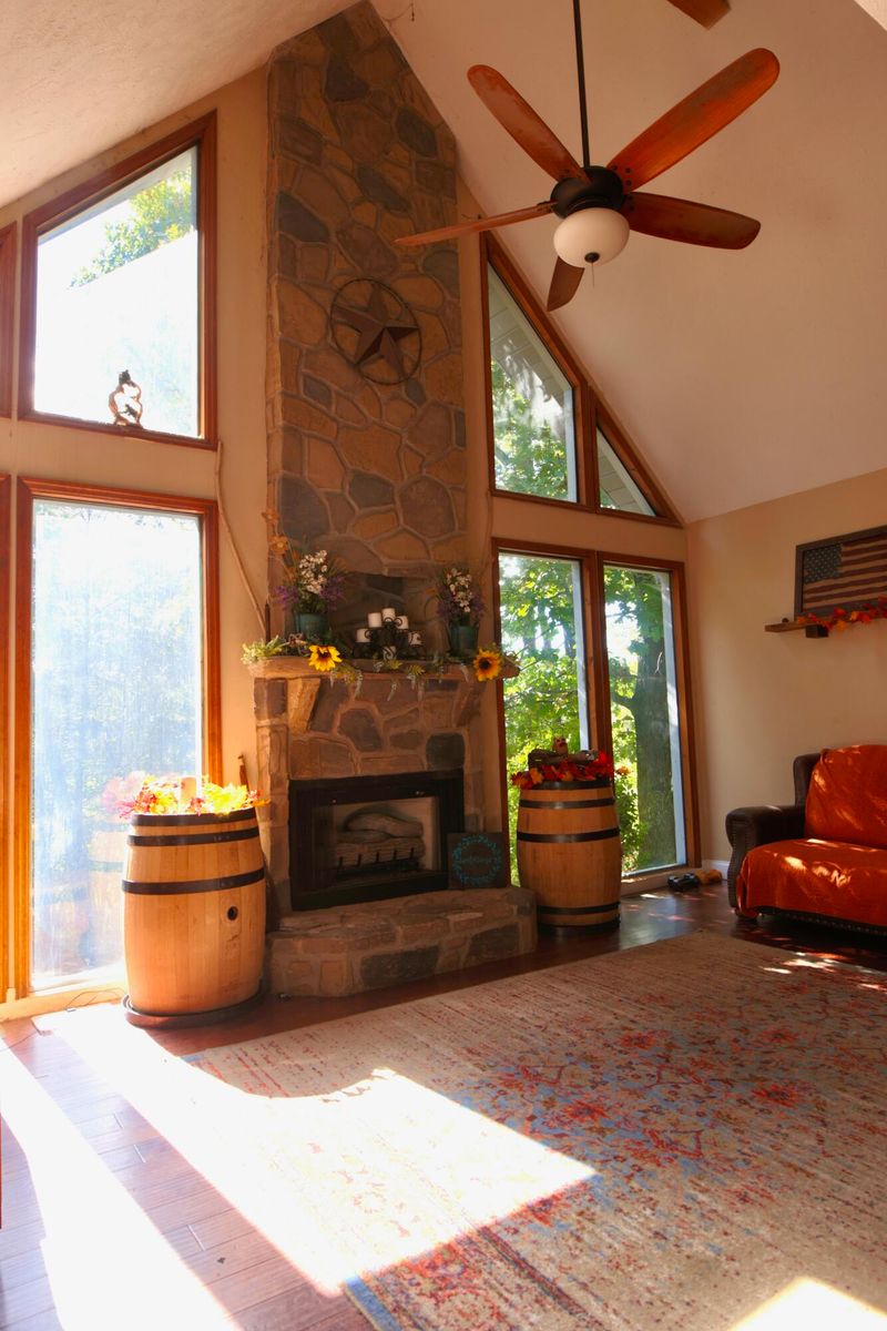 1804 Tracy Ln, Sevierville, TN 37876