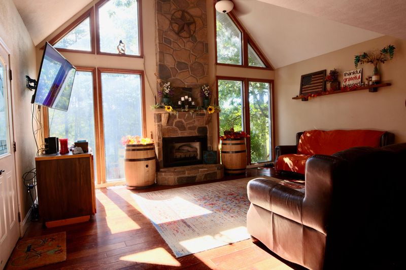 1804 Tracy Ln, Sevierville, TN 37876