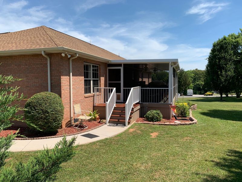 1805 Edward Dr, Sevierville, TN 37876