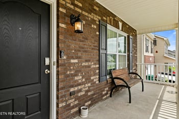 1805 Point Wood Dr, Knoxville, TN 37920