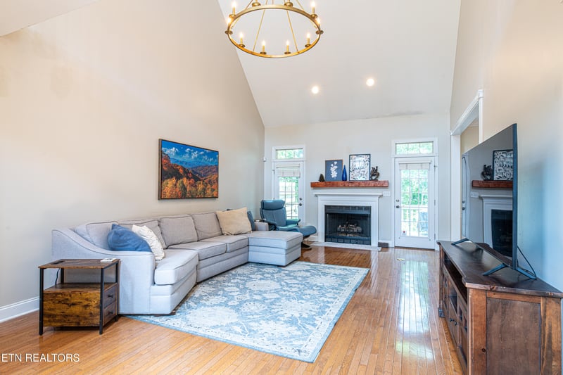 1805 Shady Hollow Ln, Knoxville, TN 37922