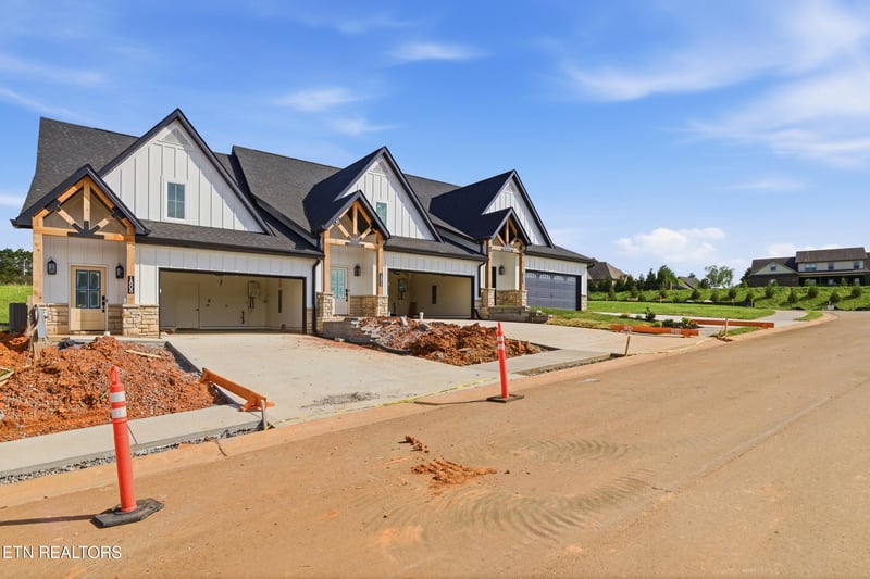 1806 Poplar Spgs Pl, Maryville, TN 37803