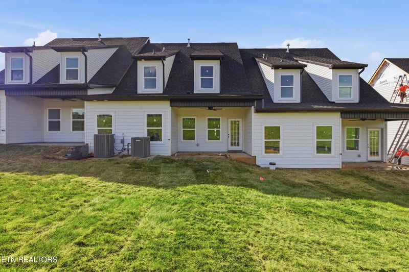1806 Poplar Spgs Pl, Maryville, TN 37803