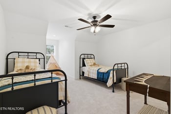 1806 Poplar Spgs Pl, Maryville, TN 37803