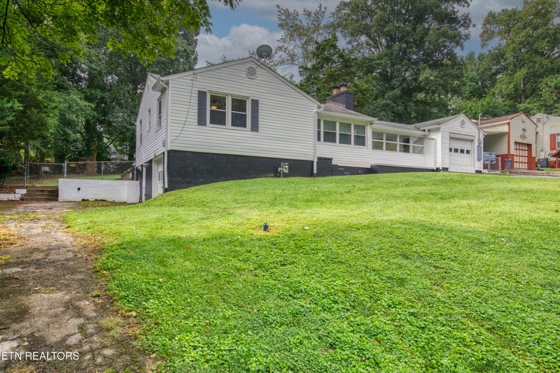 1806 Westchester Dr, Knoxville, TN 37918
