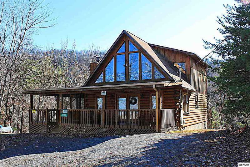 1807 High View Ct, Sevierville, TN 37876