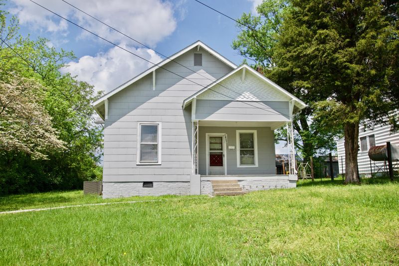 1807 Monroe Ave, Maryville, TN 37804