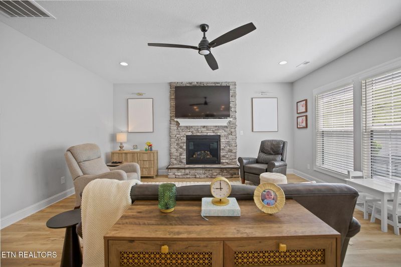 1808 Silver Chapel Dr, Knoxville, TN 37932