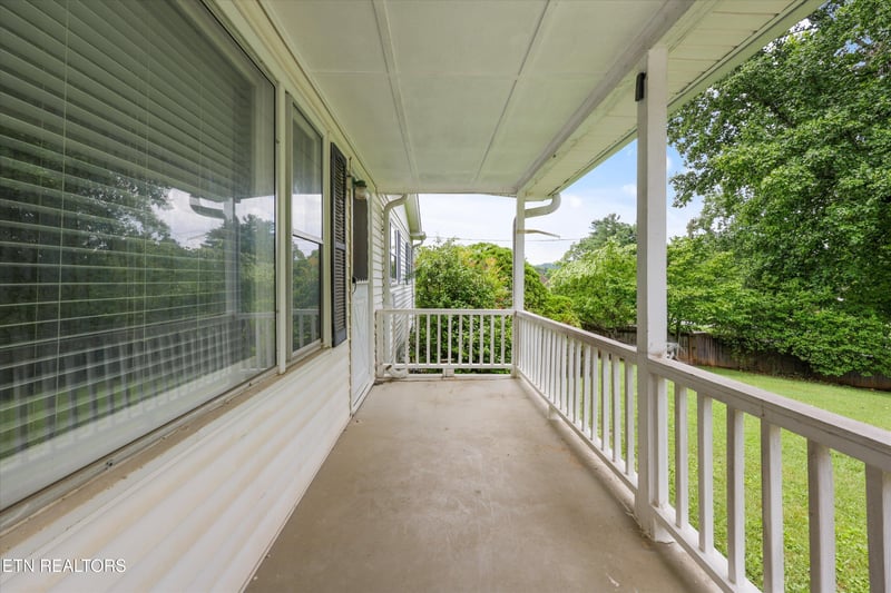1809 Andes Rd, Knoxville, TN 37931