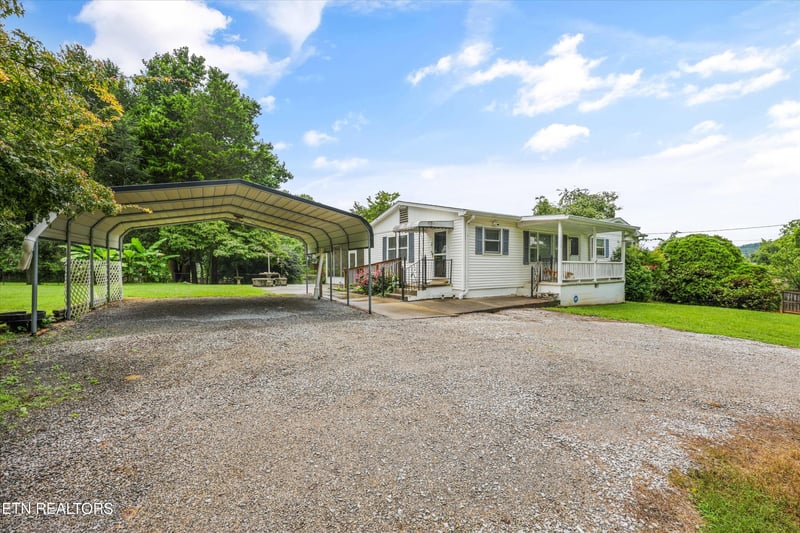 1809 Andes Rd, Knoxville, TN 37931