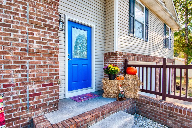 1809 Helen Ct, Sevierville, TN 37876