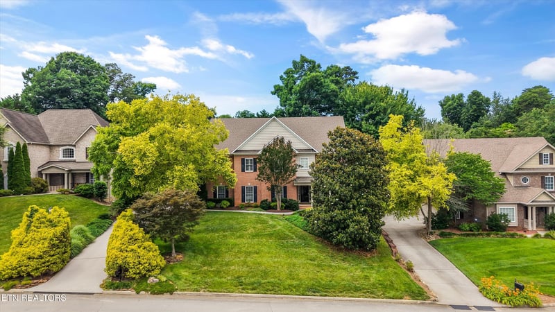 1809 Highlands Cove Ln, Knoxville, TN 37922