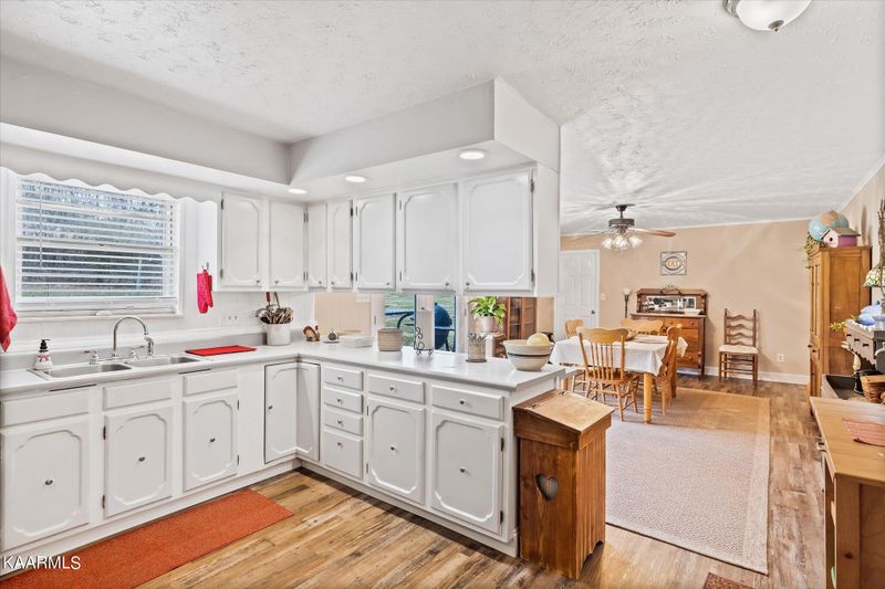 1809 Main St, Maynardville, TN 37807
