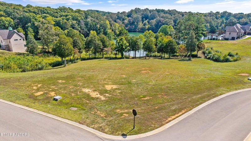 181 Bulwark Way, Lenoir City, TN 37772