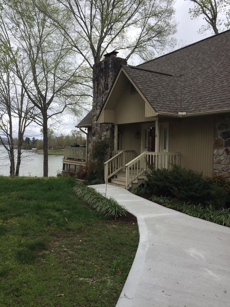 181 Ellis Rd, Kingston, TN 37763