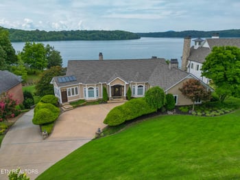 181 Indian Shadows Dr, Maryville, TN 37801