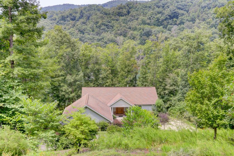 181 Norris Point, Washburn, TN 37888