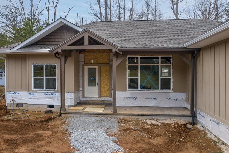 181 Pine Loop Dr, Madisonville, TN 37354