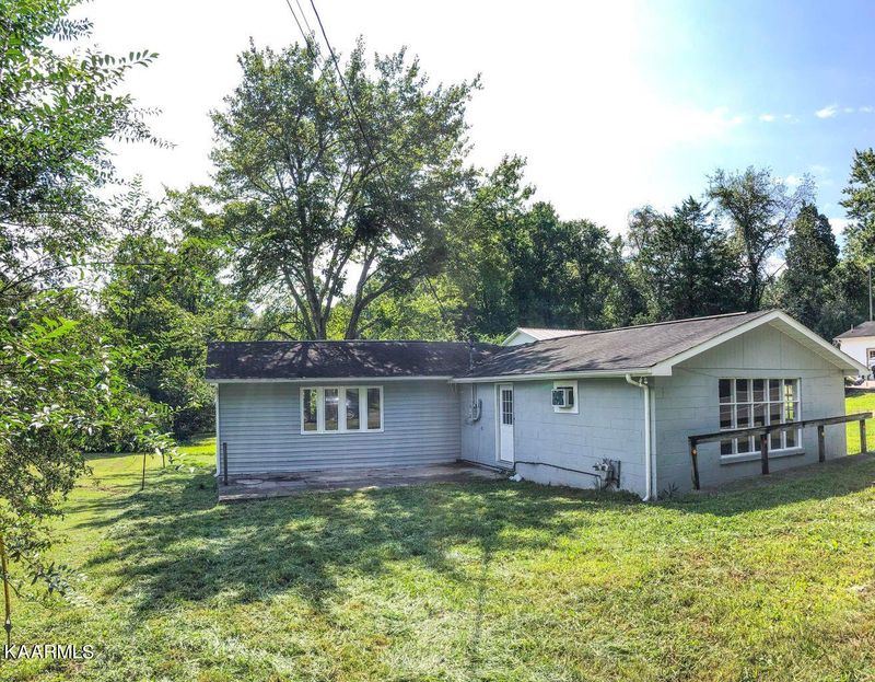 181 Redmon Rd, Wartburg, TN 37887