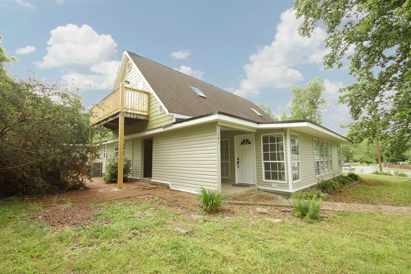 181 S Purdue Ave, Oak Ridge, TN 37830