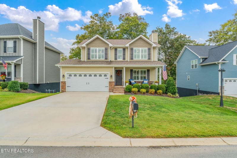 181 Twilight Blvd, Sharps Chapel, TN 37866
