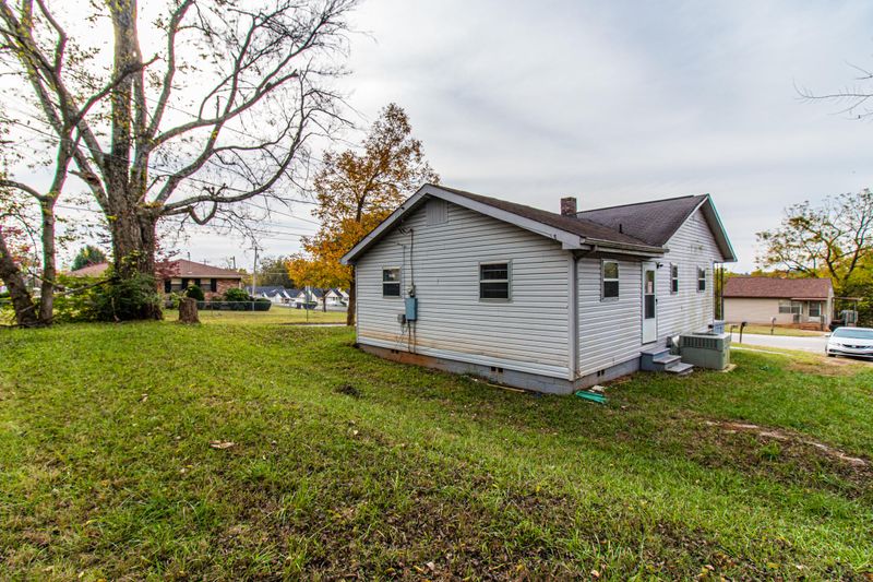 181 W Edison St, Alcoa, TN 37701