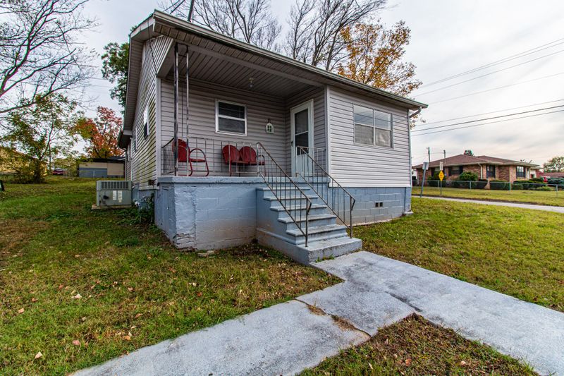 181 W Edison St, Alcoa, TN 37701