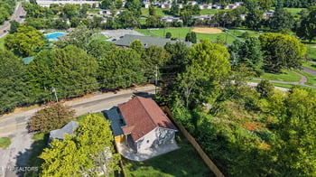 1810 Reynolds St, Knoxville, TN 37921