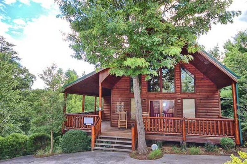 1810 Skyhawk Ln, Sevierville, TN 37862